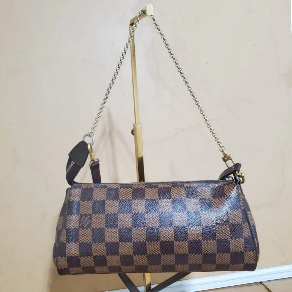LOUIS VUITTON Damier Ebene Eva Clutch/Crossbody Bag